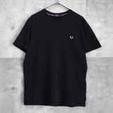 フレッドペリー ロゴ 刺繍 Tシャツ ブラック - NEWSED
