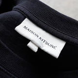 メゾン キツネ 筆記体ロゴ Tシャツ ブラック - NEWSED