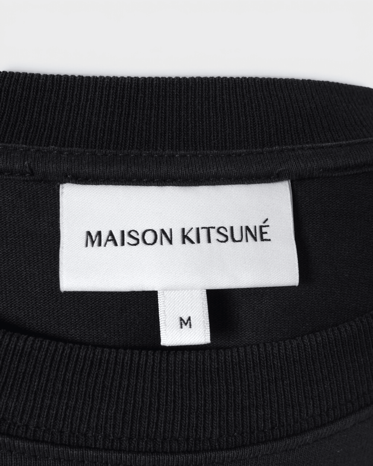メゾン キツネ 筆記体ロゴ Tシャツ ブラック M メンズ レディース - NEWSED