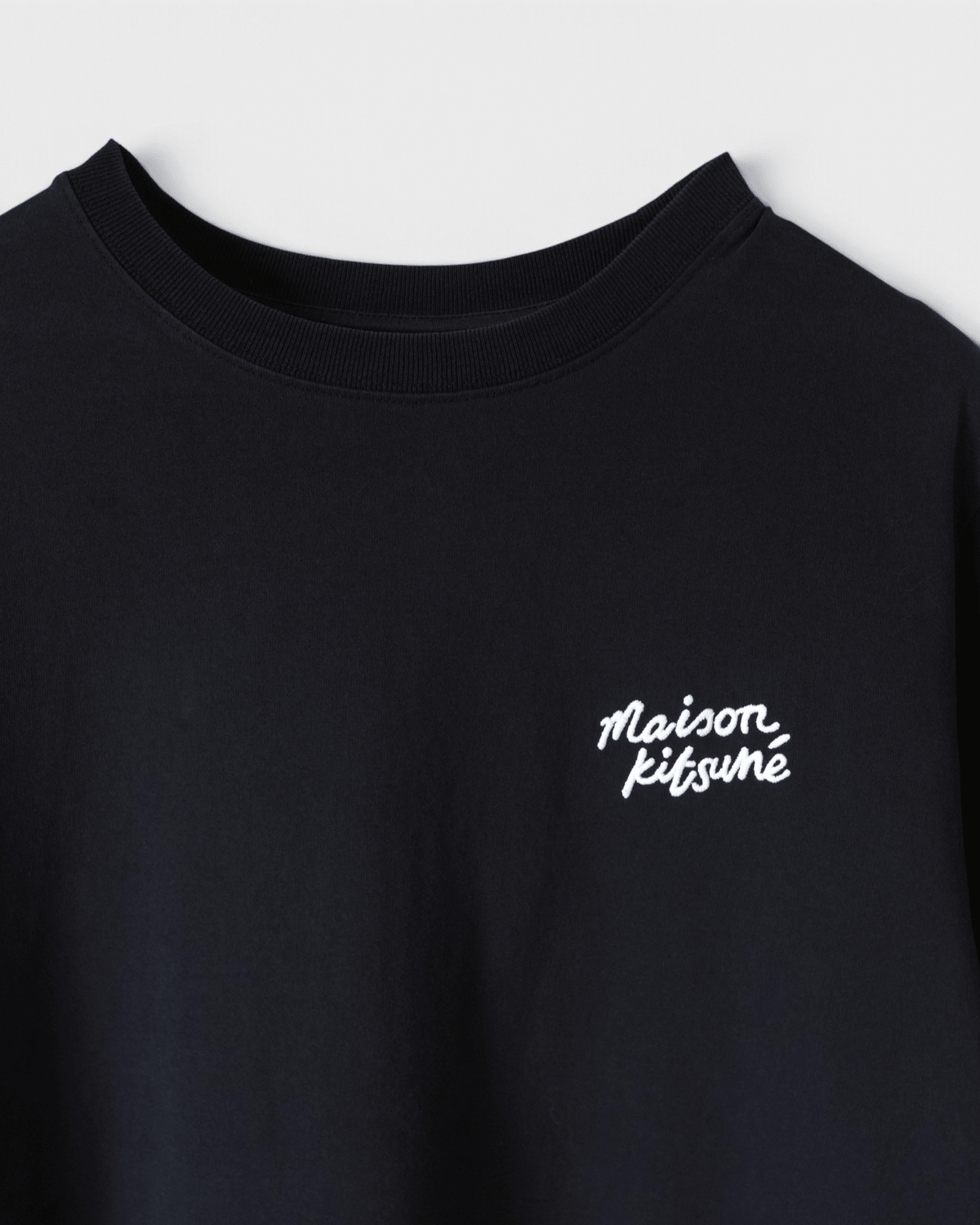 メゾン キツネ 筆記体ロゴ Tシャツ ブラック M メンズ レディース - NEWSED