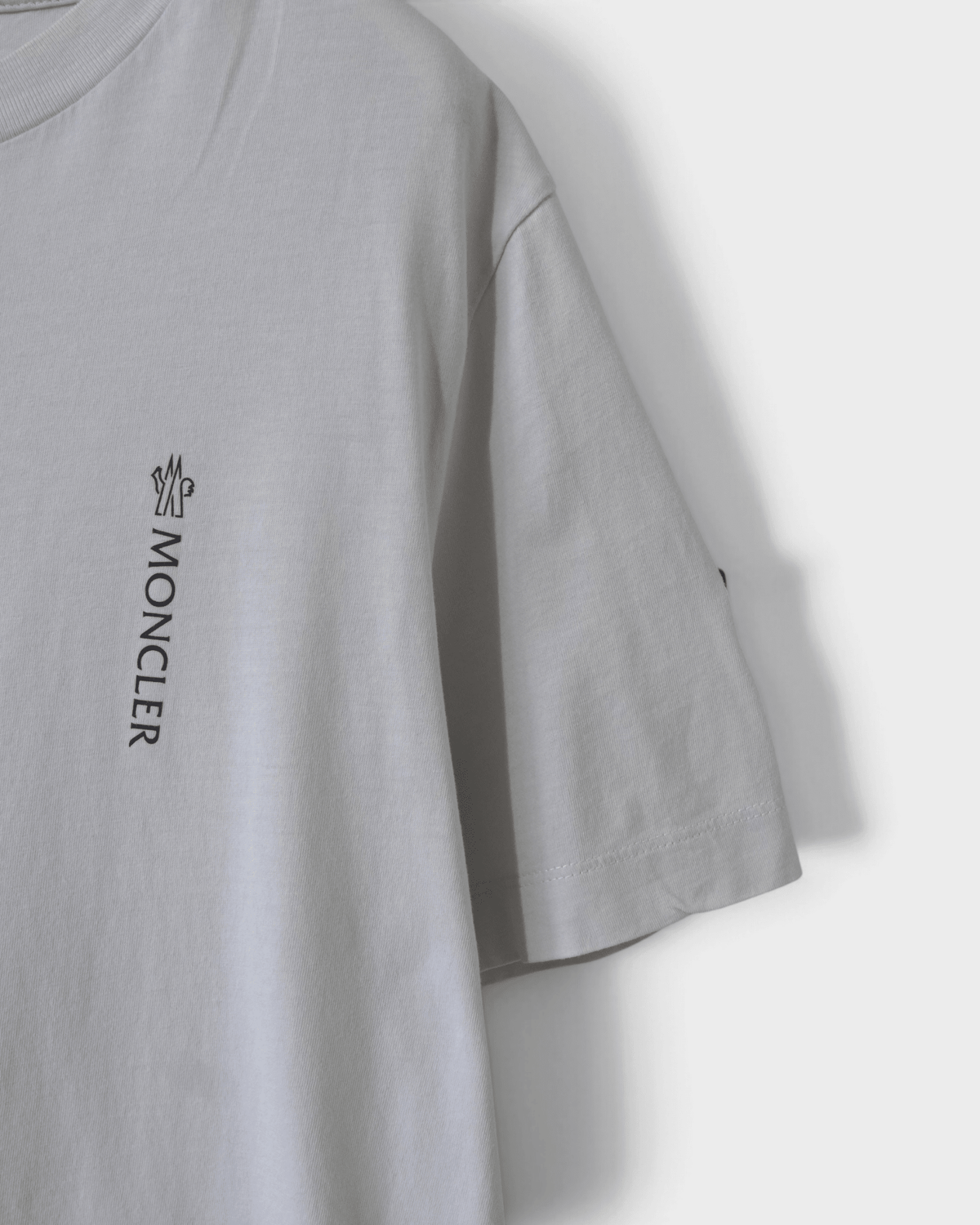 モンクレール Tシャツ ホワイト S メンズ - NEWSED