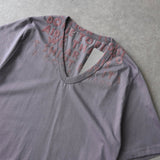 メゾンマルジェラ エイズT Vネック Tシャツ 半袖トップス グレー タグ付き未使用品 - NEWSED