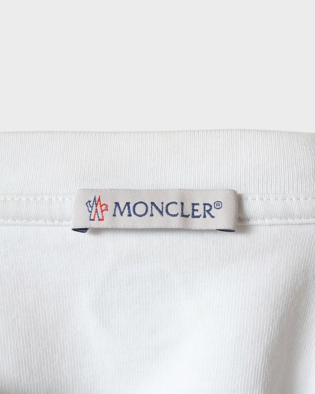 モンクレール トリコロール Tシャツ ホワイト XL メンズ - NEWSED