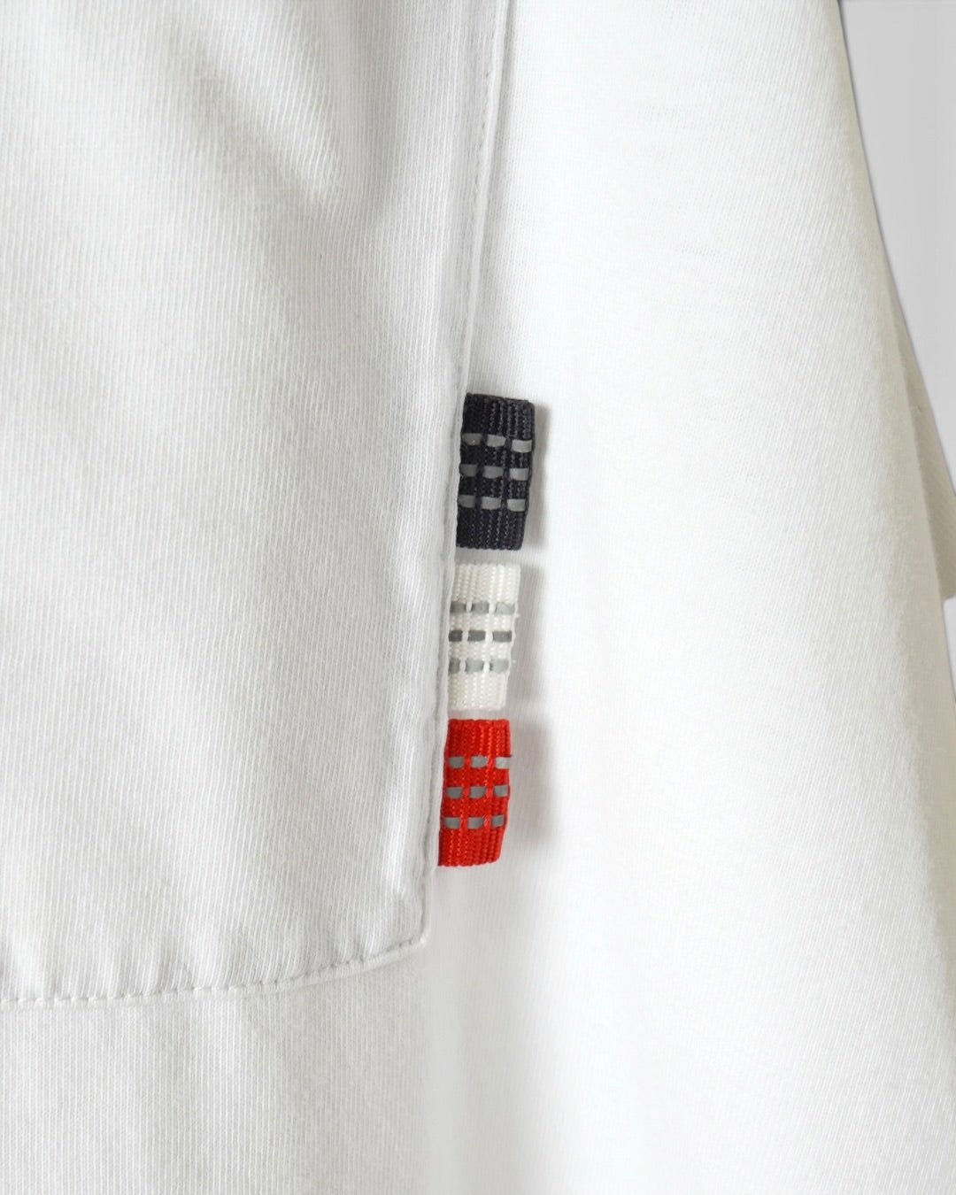 モンクレール トリコロール Tシャツ ホワイト XL メンズ - NEWSED