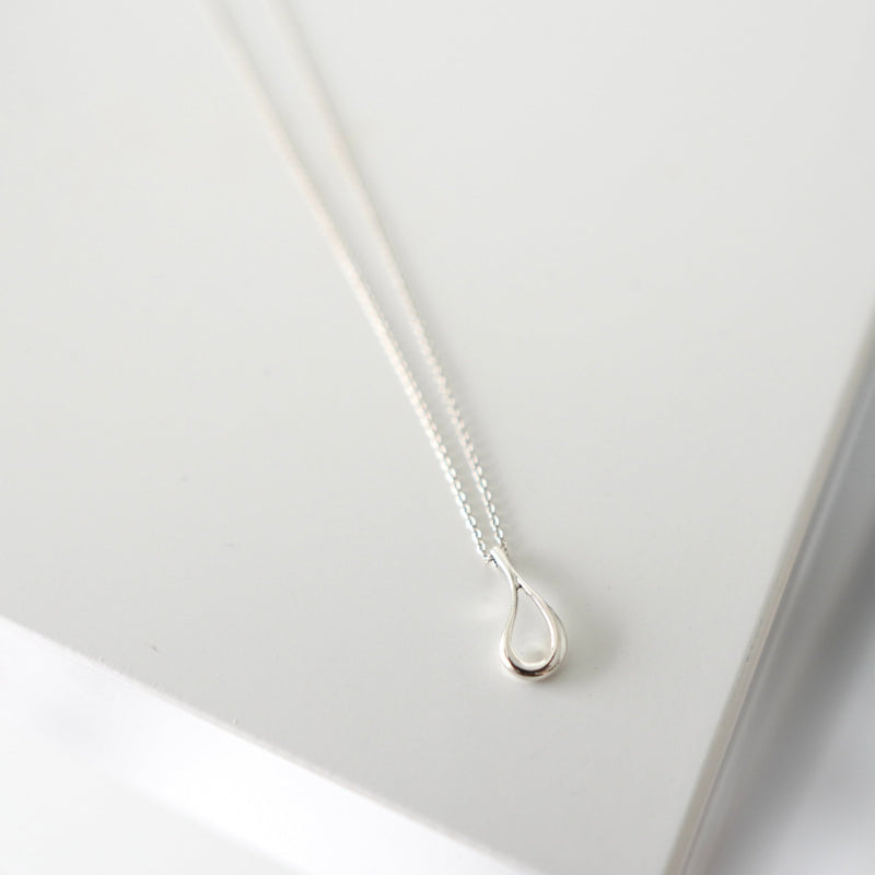 Tear Drop Silver Necklace - NEWSED