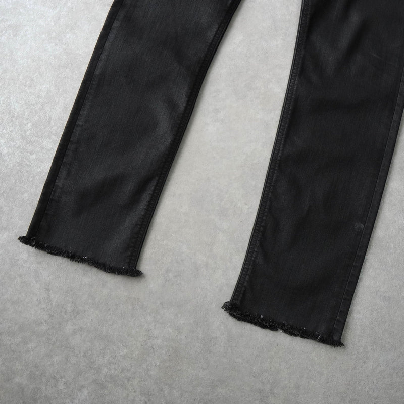 ディーゼル TEPPHAR ブラック コーティング ストレッチ デニム - NEWSED