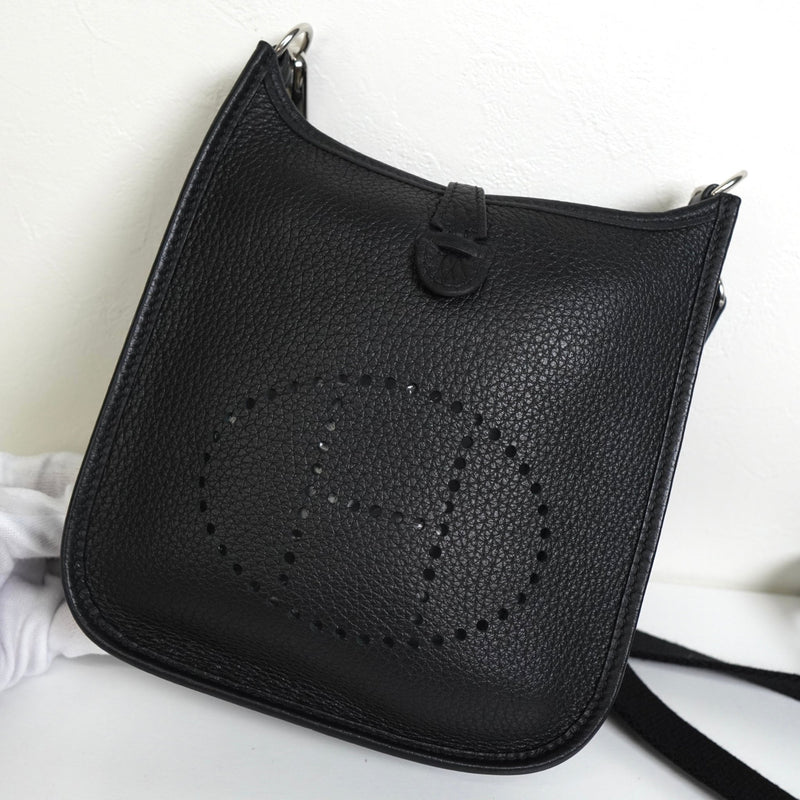 エルメス エブリンTPM トリヨンクレマンス ブラック W刻 - NEWSED