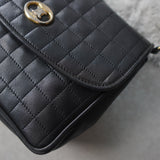 Triomphe Quilting Chain Shoulder Bag - NEWSED