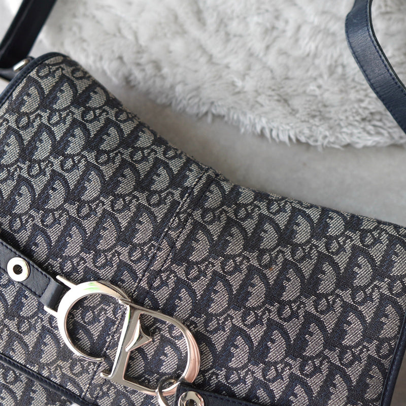 Trotter Logo Belt One Shoulder Bag Made in Italy - NEWSED