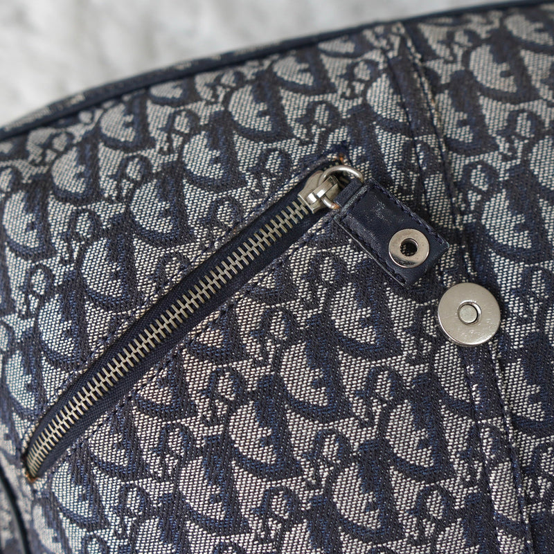 Trotter Logo Belt One Shoulder Bag Made in Italy - NEWSED