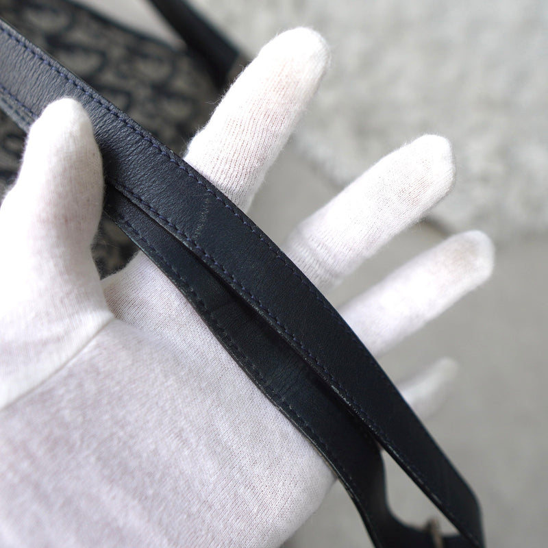 Trotter Logo Belt One Shoulder Bag Made in Italy - NEWSED