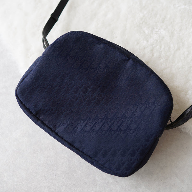 Trotter patterned shoulder bag - NEWSED