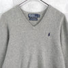 Polo Ralph Lauren 徽标刺绣 V 领针织衫 灰色