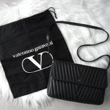 ヴァレンティノ Ｖステッチ レザー ショルダーバッグ ブラック - NEWSED