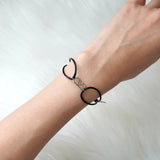 ヴァレンティノ Vロゴ シグネチャー ブレスレット シルバー ブラック - NEWSED