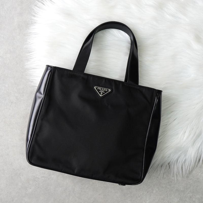 プラダ ナイロン / レザー ハンドバッグ トライアングルロゴ ブラック
