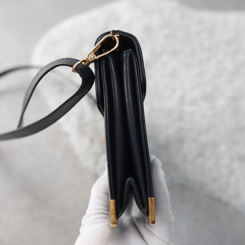 Vintage Calf Leather One Shoulder Bag - NEWSED