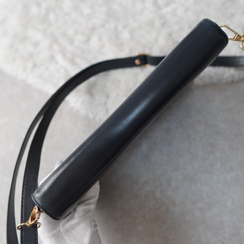 Vintage Calf Leather One Shoulder Bag - NEWSED