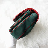 グッチ スエード / レザー バイカラー Wフラップ マリーナチェーン ショルダーバッグ グリーン / レッド - NEWSED