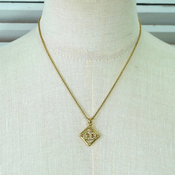 クリスチャン ディオール CDロゴ スクエア ラインストーン ネックレス GPゴールド