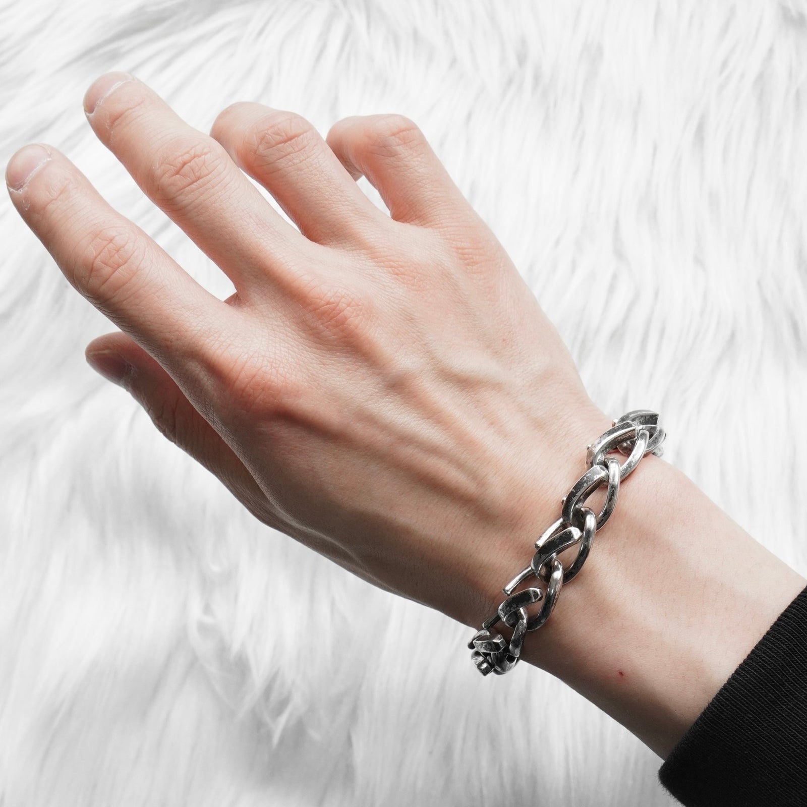 Tiffany & Co. フォージ　リンク　ブレスレット　ラージ　いぶし仕上げ Tiffany & Co. フォージ ラージ リンク ブレスレット いぶし仕上