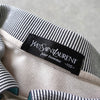 复古 YSL 徽标刺绣米色短袖 Polo 衫