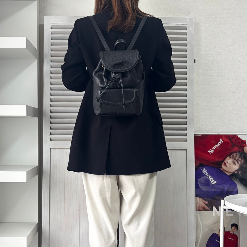 イヴ サンローラン YSLロゴ レザー ミニ リュックサック ブラック - NEWSED