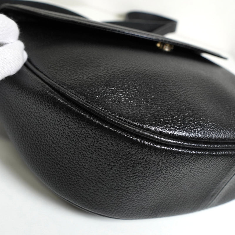 イヴサンローラン YSLロゴ レザー ショルダーバッグ ブラック - NEWSED