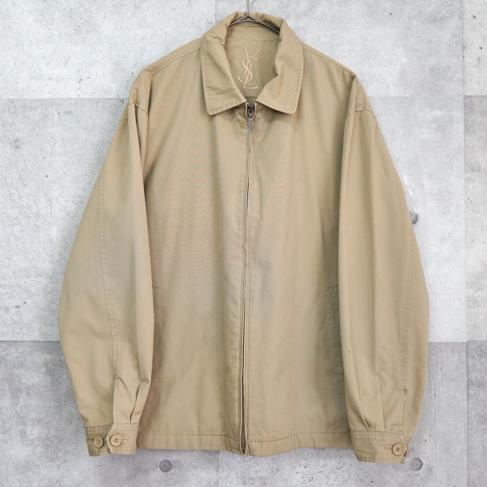 US古着◆イヴサンローラン ブルゾン ロゴ刺繍 グリーン US古着》イヴサンローラン グリーン ブルゾン 刺繍ロゴ メンズXL