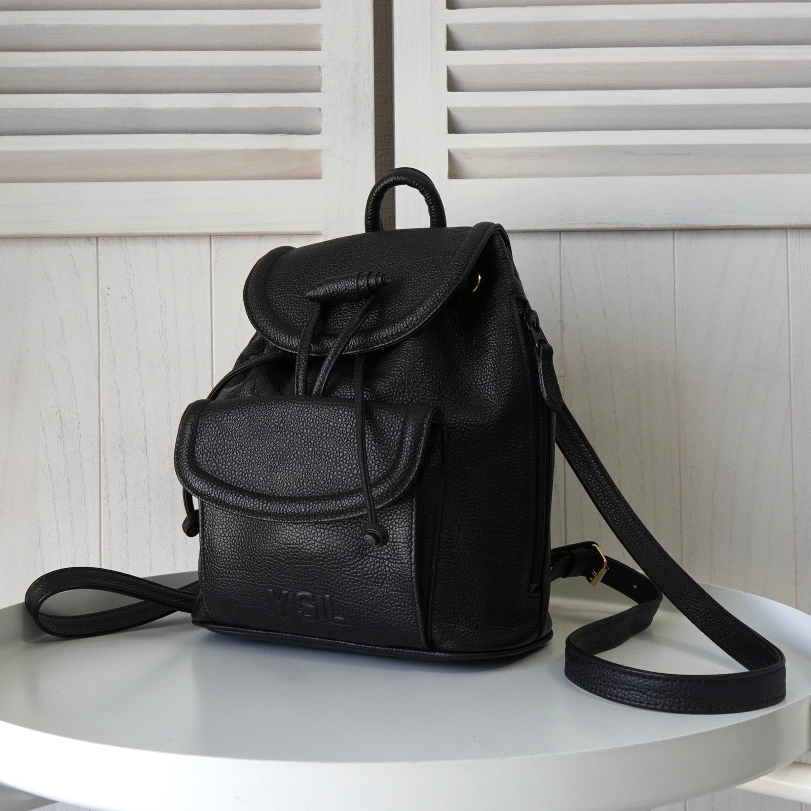 YSL イヴサンローラン ロゴチャーム 総柄 ミニ リュック バッグ ブラック 良品 a2358 YSL イヴサンローラン ロゴチャーム 総柄 ミニ リュック バッグ