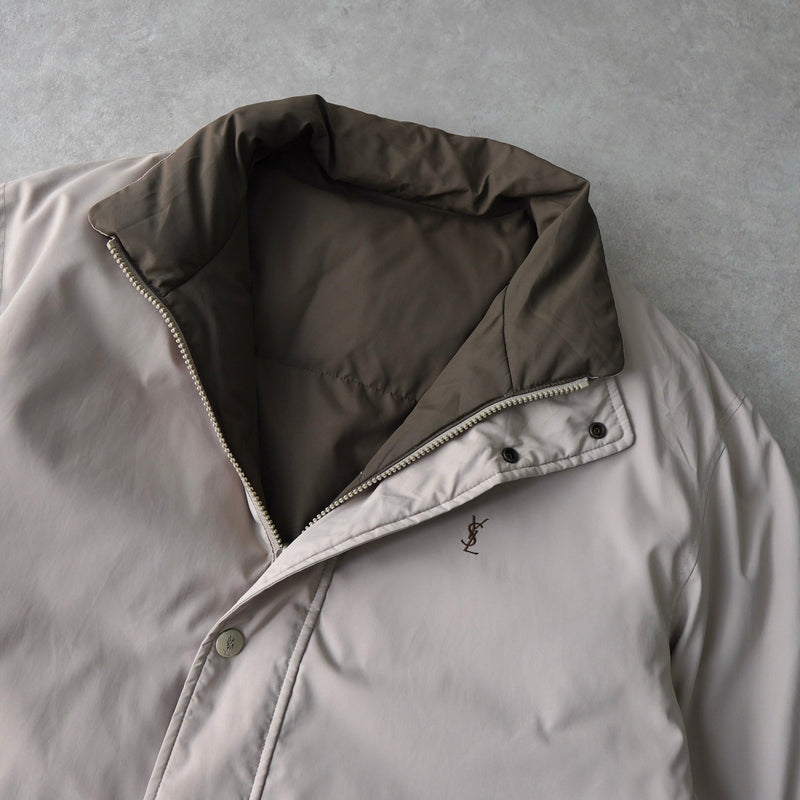 イブ サンローラン ヴィンテージ リバーシブル YSLロゴ 中綿ジャケット ダウンジャケット ホワイトベージュ/グレージュ - NEWSED