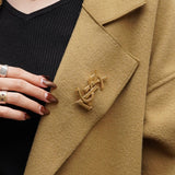 イヴサンローラン YSLロゴ ブローチ GP 箱付き - NEWSED